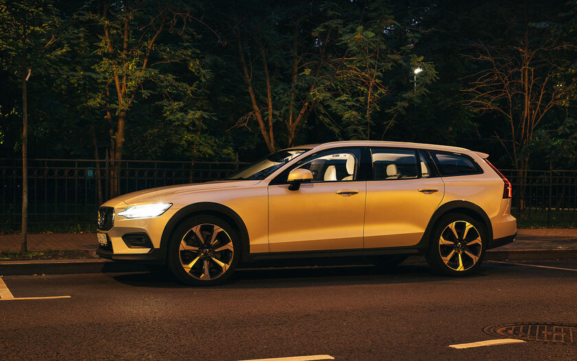 Тест-драйв Volvo V60 Cross Country '19. Встреча с единорогом