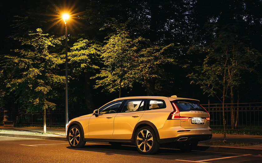 Тест-драйв Volvo V60 Cross Country '19. Встреча с единорогом