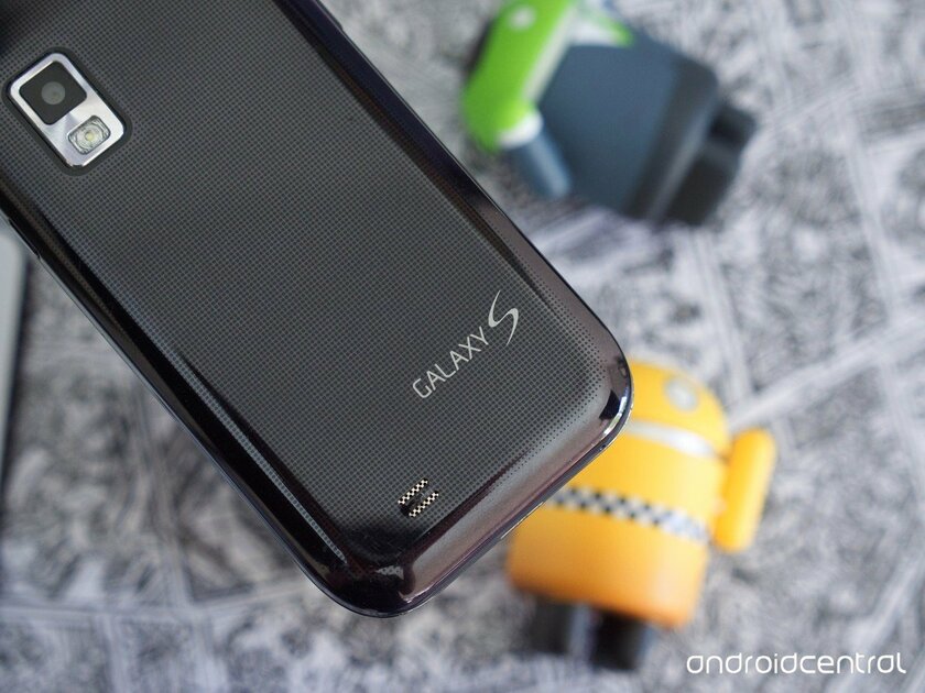 Ретрообзор Samsung Galaxy S: добро пожаловать в 2009 год