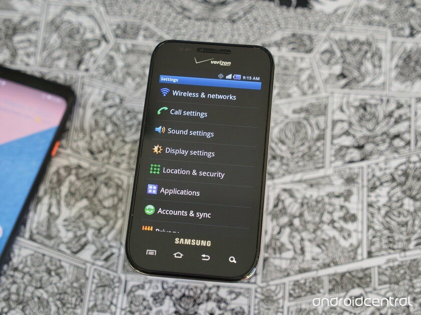 Ретрообзор Samsung Galaxy S: добро пожаловать в 2009 год