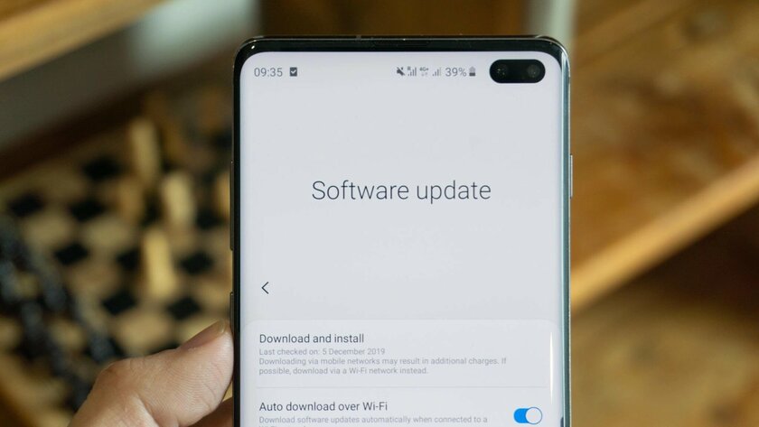 Samsung пообещала три года обновлений Android для своих флагманов