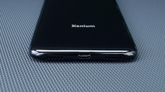 Обзор смартфона Philips Xenium S566: рабочая лошадка с хорошей автономностью