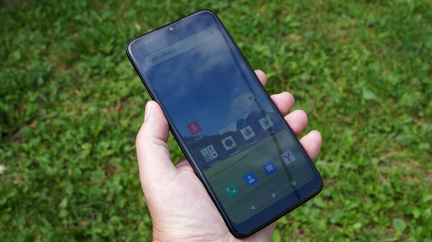 Обзор смартфона Philips Xenium S566: рабочая лошадка с хорошей автономностью