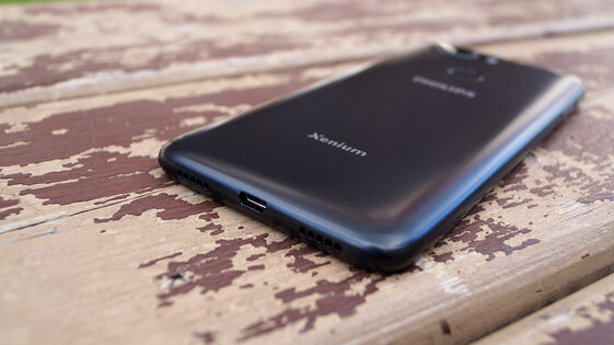 Обзор смартфона Philips Xenium S266: оптимум для повседневных задач