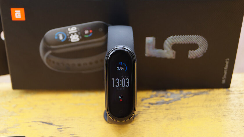 Обзор Xiaomi Mi Band 5: браслет, который заставит оторваться от дивана