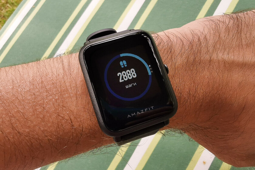 Обзор умных часов Amazfit Bip S Lite. 30 дней на одной зарядке?