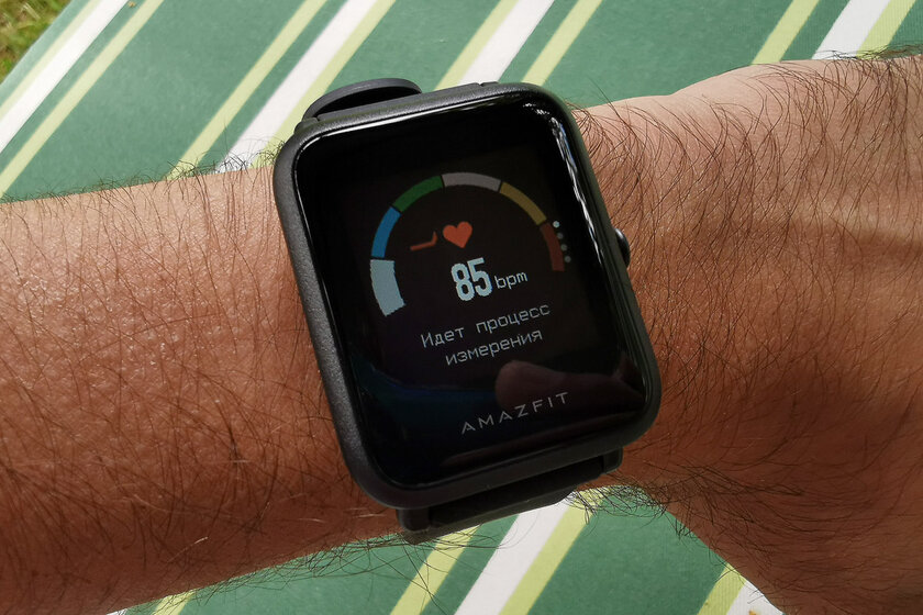 Обзор умных часов Amazfit Bip S Lite. 30 дней на одной зарядке?