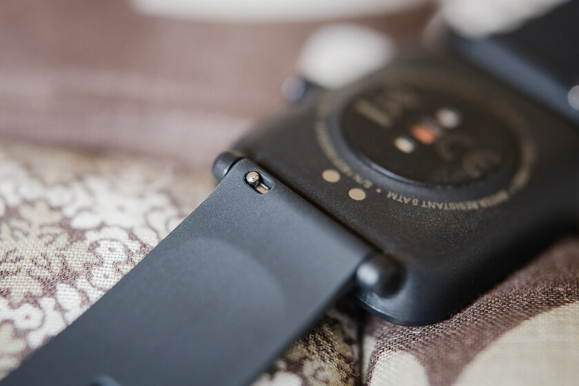 Обзор умных часов Amazfit Bip S Lite. 30 дней на одной зарядке?