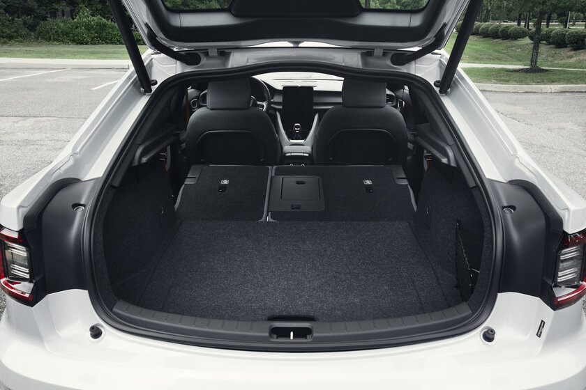 Выезд в город на Polestar 2 — первом автомобиле под управлением Android Automotive