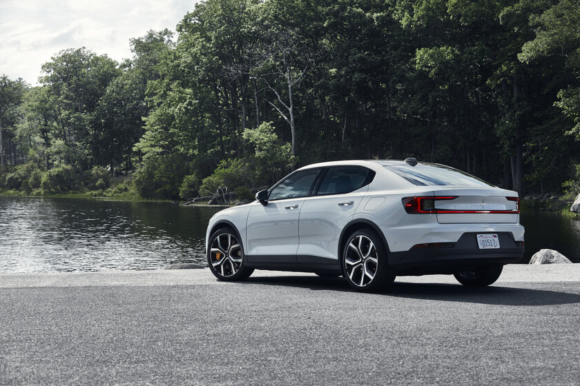 Выезд в город на Polestar 2 — первом автомобиле под управлением Android Automotive