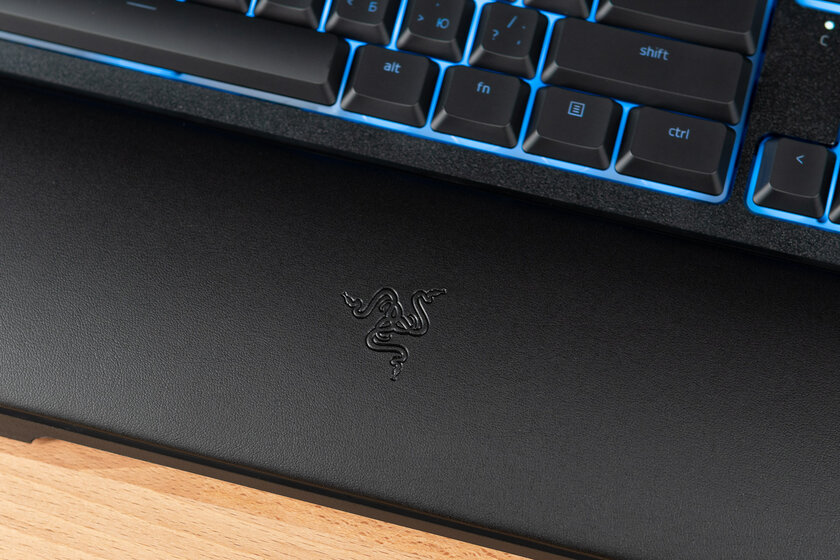 Обзор Razer Ornata V2: гибридные переключатели с тактильной отдачей