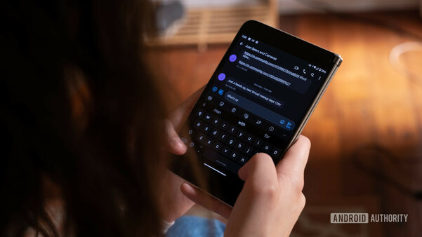 Обзор Microsoft Surface Duo в реальной жизни: совсем не похожий на другие