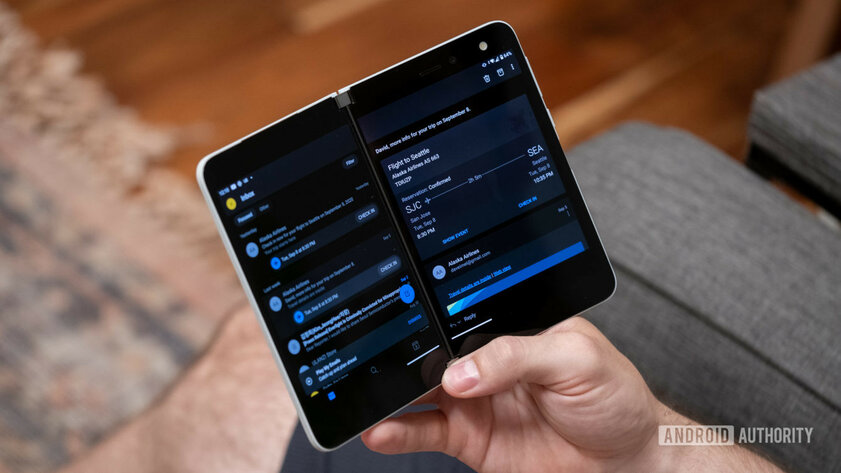 Обзор Microsoft Surface Duo в реальной жизни: совсем не похожий на другие