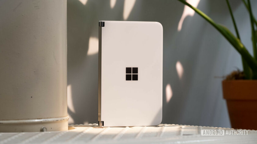 Обзор Microsoft Surface Duo в реальной жизни: совсем не похожий на другие