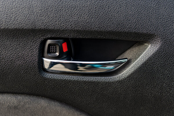 Тест-драйв Suzuki Vitara '20: отзывчивый мотор и узнаваемость на дороге