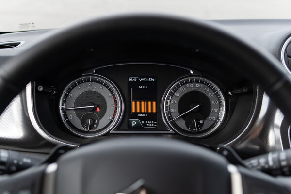 Тест-драйв Suzuki Vitara '20: отзывчивый мотор и узнаваемость на дороге