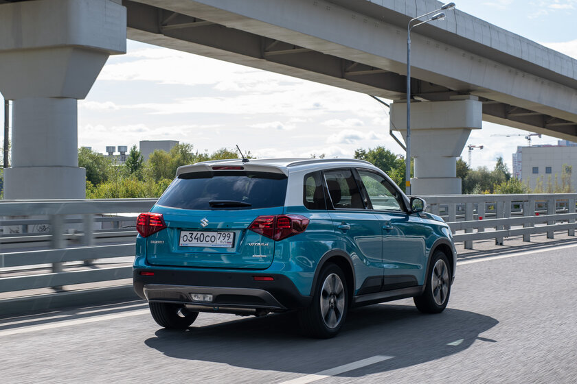 Тест-драйв Suzuki Vitara '20: отзывчивый мотор и узнаваемость на дороге