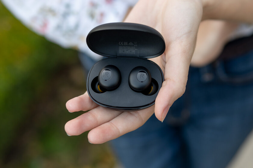 Обзор Realme Buds Q: низкие частоты, компактность и хорошая автономность