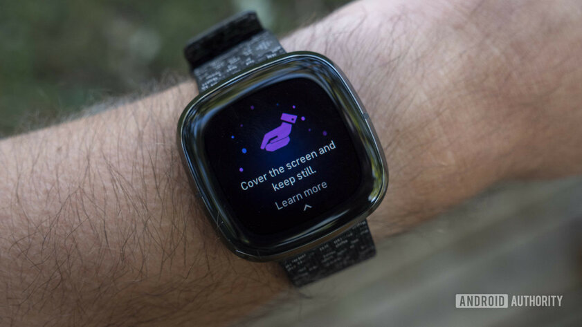 Обзор Fitbit Sense: точный GPS и хорошая автономность, но не без странностей