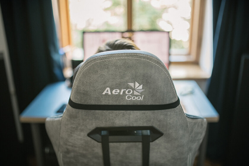 Что такое современное игровое кресло? Обзор двух моделей от AeroCool