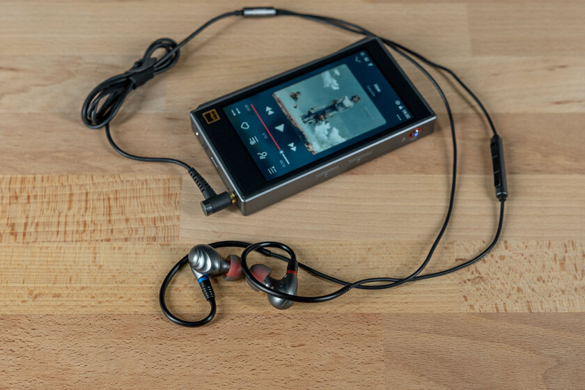 Обзор Hi-Fi-плеера FiiO X5S и наушников FiiO F9 Pro: комплект для настоящих меломанов
