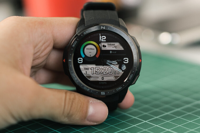 Обзор HONOR Watch GS Pro: датчик кислорода и 25 дней автономности за полцены Apple Watch — Технические характеристики. 10