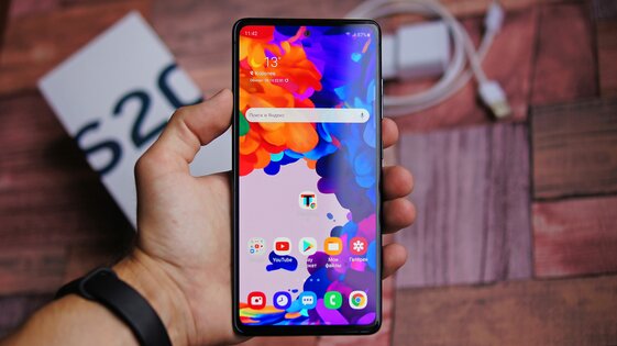 Смартфон, созданный фанатами для фанатов: обзор Samsung Galaxy S20 FE