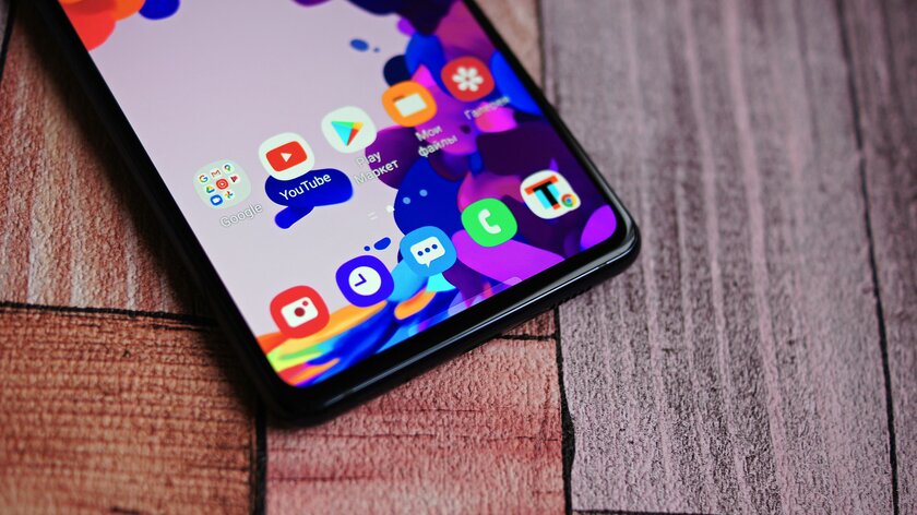 Смартфон, созданный фанатами для фанатов: обзор Samsung Galaxy S20 FE