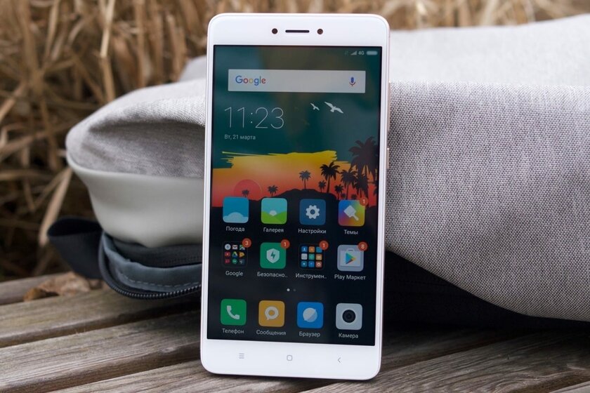 История серии Xiaomi Redmi: от смелого эксперимента до народного бестселлера