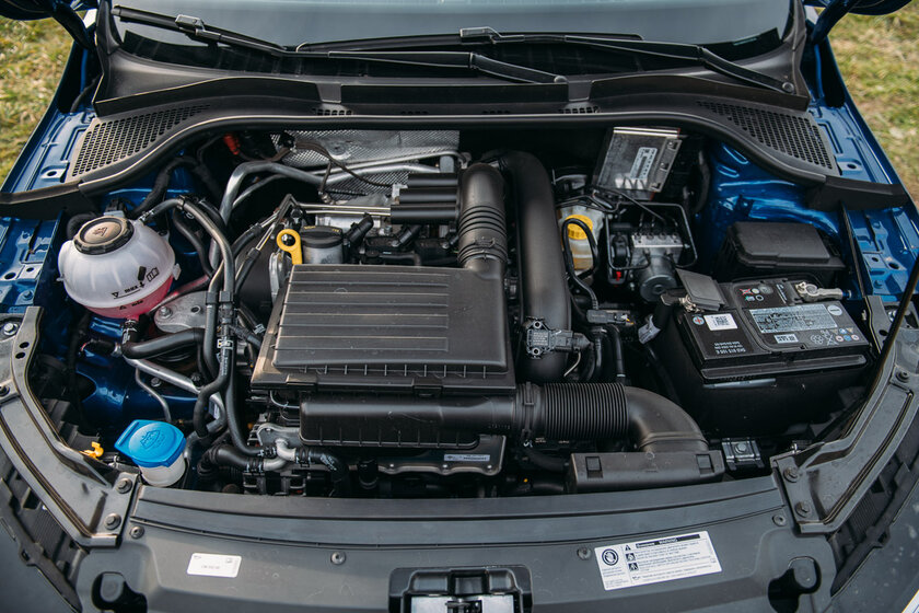 Полноприводная Skoda Karoq и другие новинки на загородном полигоне