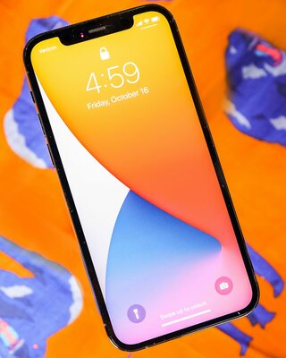 Первые обзоры iPhone 12 Pro: как горячую новинку оценили западные журналисты