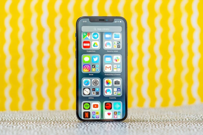 Первые обзоры iPhone 12 Pro: как горячую новинку оценили западные журналисты
