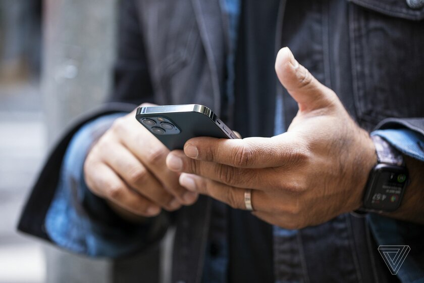 Первые обзоры iPhone 12 Pro: как горячую новинку оценили западные журналисты