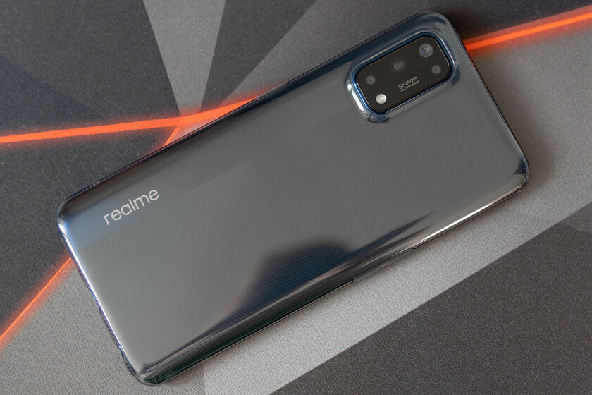 От 0% до 100% за 35 минут. Обзор Realme 7 Pro: интересный, нестыдный и за вменяемую цену