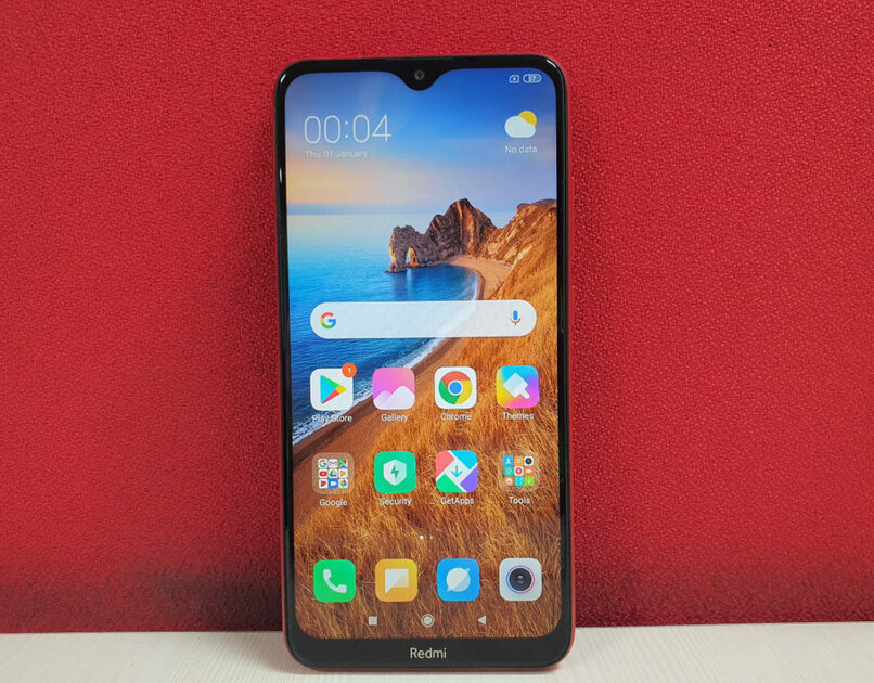 История серии Xiaomi Redmi: от смелого эксперимента до народного бестселлера