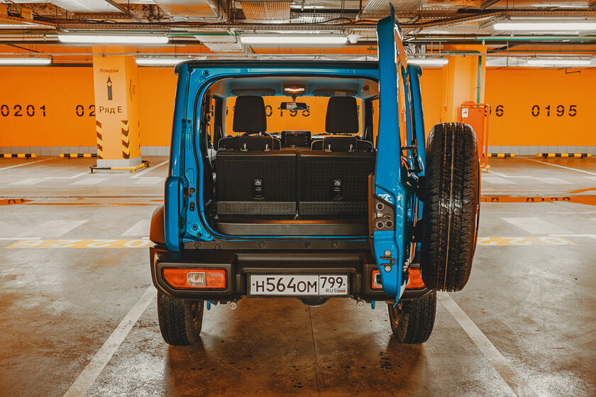 Тест-драйв Suzuki Jimny: компактный, красивый, но с небольшим запасом хода