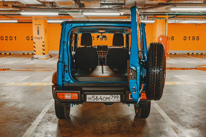 Тест-драйв Suzuki Jimny: компактный, красивый, но с небольшим запасом хода
