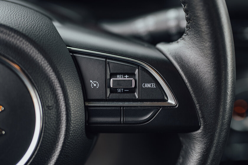 Тест-драйв Suzuki Jimny: компактный, красивый, но с небольшим запасом хода