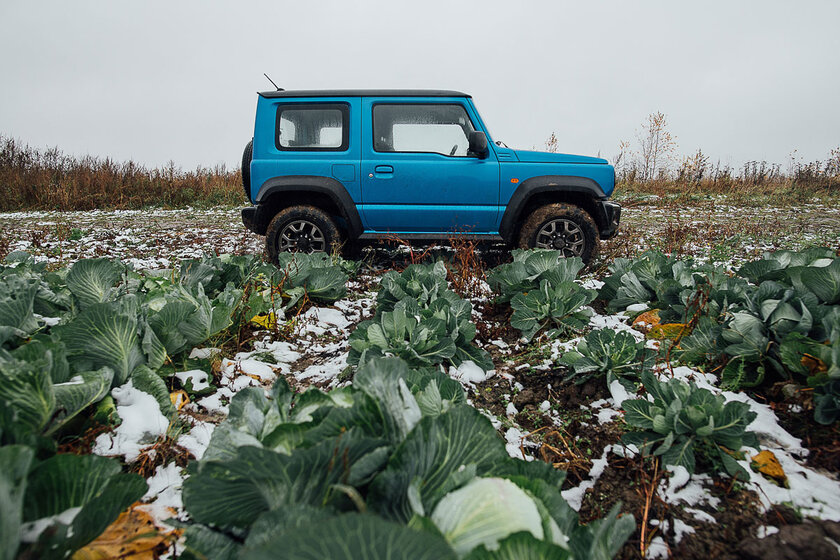Тест-драйв Suzuki Jimny: компактный, красивый, но с небольшим запасом хода