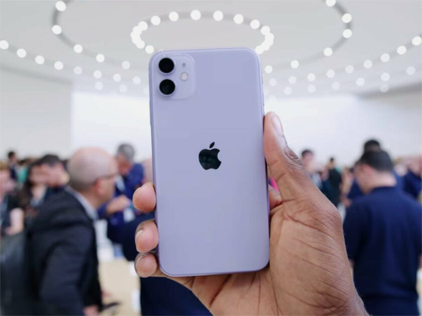 История iPhone: чем больше всего запомнились и как они менялись из года в год