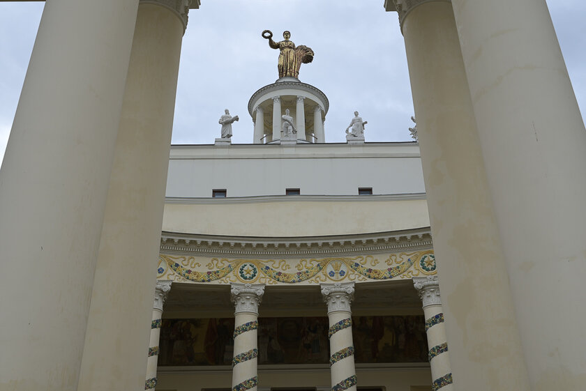 Если нужна беззеркалка по вменяемой цене и с хорошим потенциалом. Обзор Nikon Z5