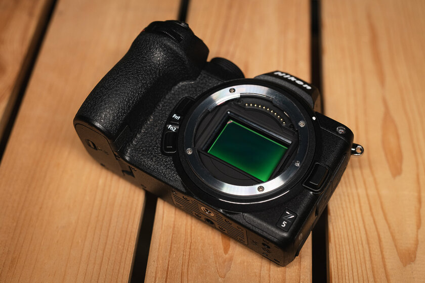 Если нужна беззеркалка по вменяемой цене и с хорошим потенциалом. Обзор Nikon Z5