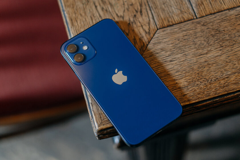 Обзор iPhone 12: о подводных камнях, преимуществах и спорных моментах