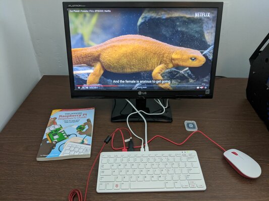 Полноценный ПК внутри клавиатуры, и это дёшево. Обзор Raspberry Pi 400