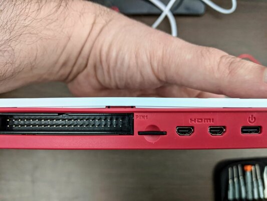 Полноценный ПК внутри клавиатуры, и это дёшево. Обзор Raspberry Pi 400