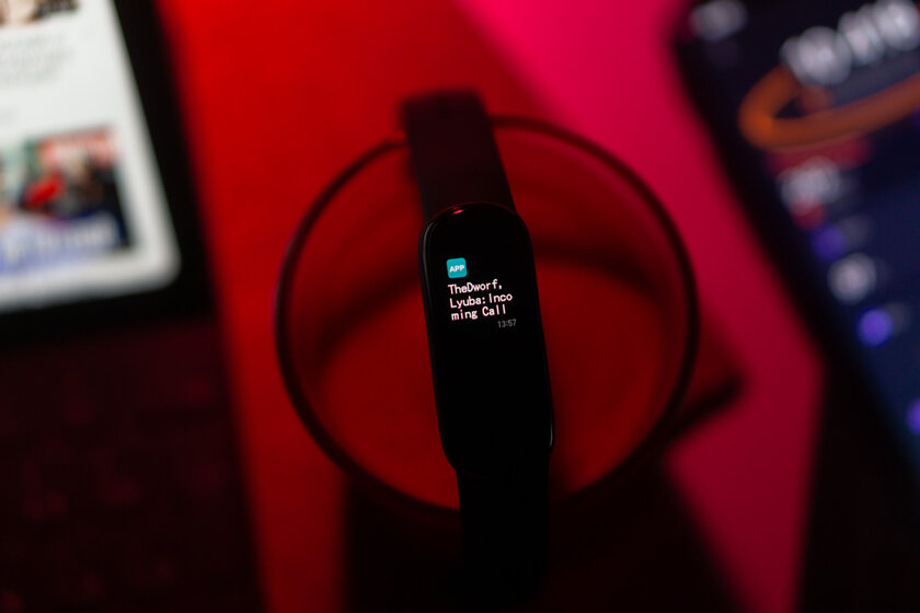 Обзор Amazfit Band 5: улучшенный клон Xiaomi Mi Band 5