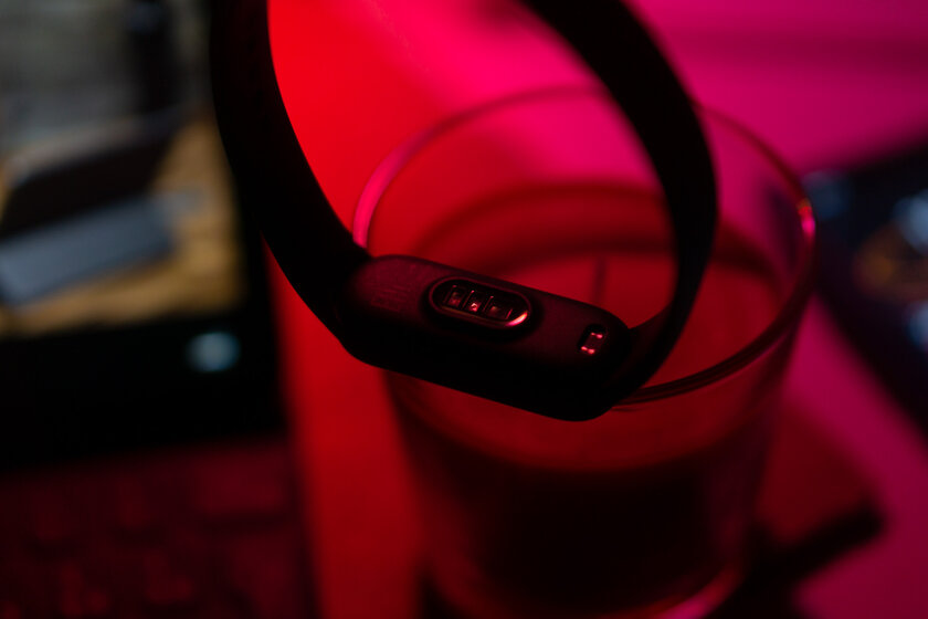 Обзор Amazfit Band 5: улучшенный клон Xiaomi Mi Band 5