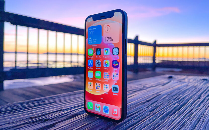 Обзоры iPhone 12 mini: чем интересен этот малыш по мнению западных изданий