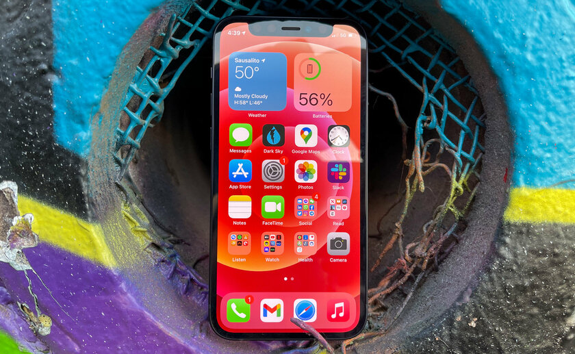 Обзоры iPhone 12 mini: чем интересен этот малыш по мнению западных изданий