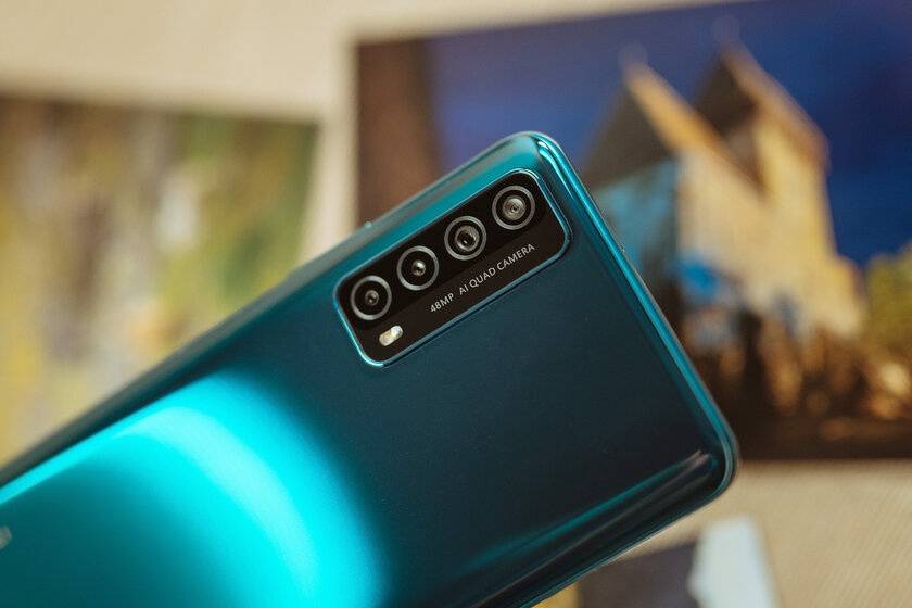Похоже, новый король бюджетного рынка. Тестируем Huawei P smart 2021 с огромной батареей